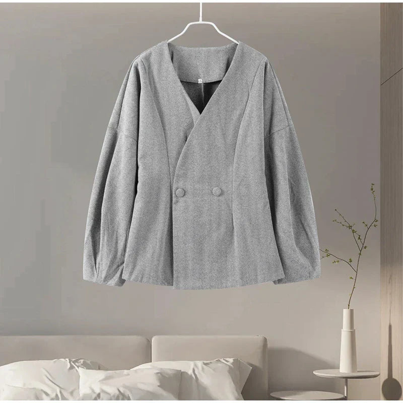 סט שני חלקים צמרי בעיצוב מלכותי חצאית מידי ובלייזר - Reina