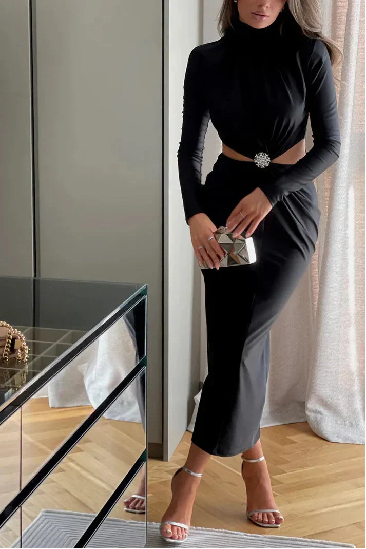 Rios שמלת ערב מקסי מחטבת עם חיתוך בטן