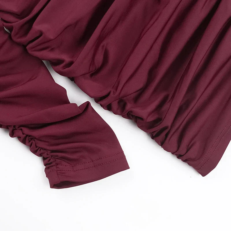 Bruce שמלת מיני אוף שולדר עם קפלים מחטבים