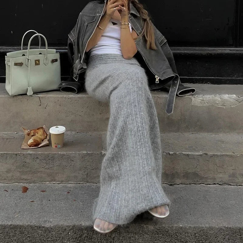 סט סריג שני חלקים חולצת כתפיים חשופות וחצאית מקסי - אילונה